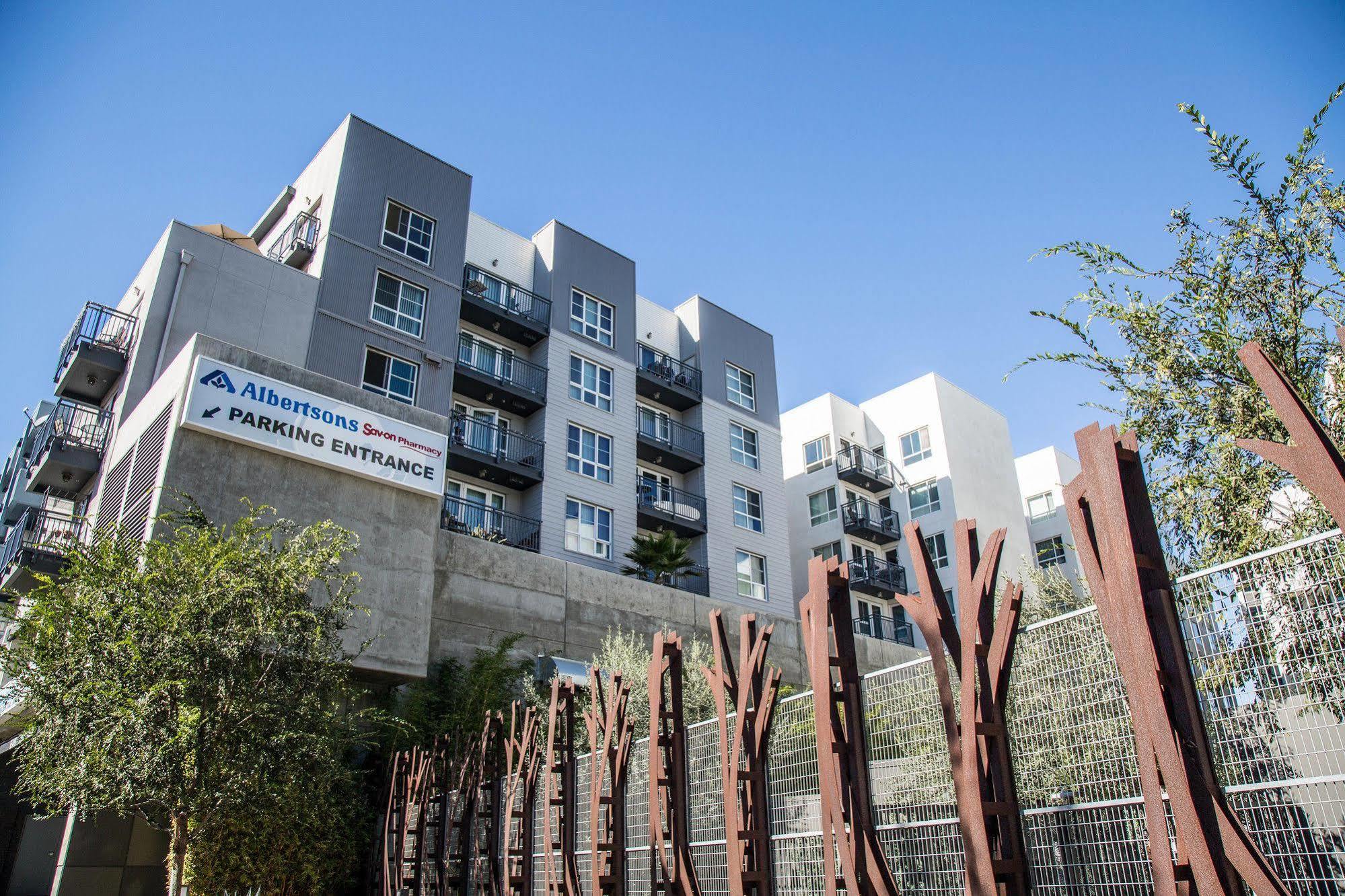 Stylish Apartments In San Diego East Village Exterior foto